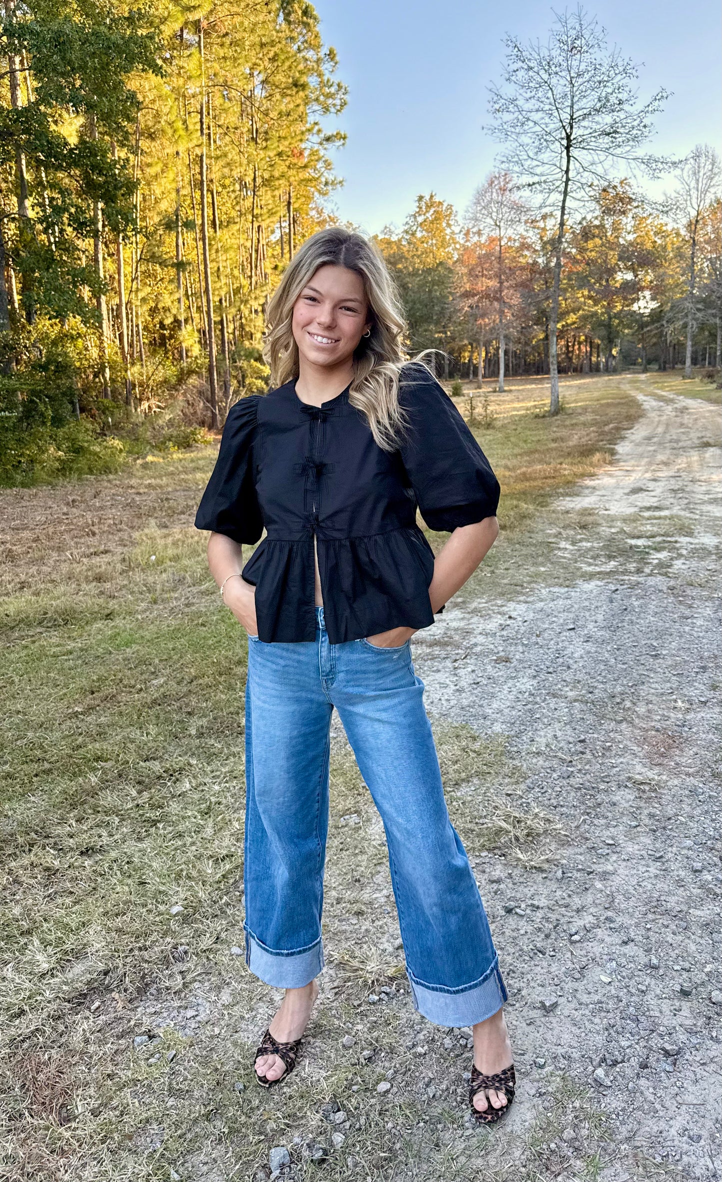 Peek A Bow Top in Black